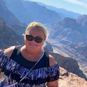 Meet your Posher, Sheena